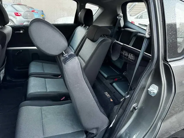 Toyota - verso - 1.8 vvt-i terra 7p. - 95-sz-dk - afbeelding 6 van  10