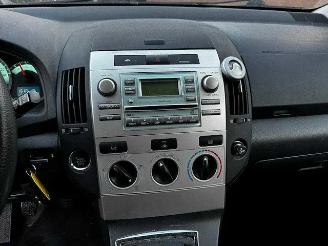 Toyota - verso - 1.8 vvt-i terra 7p. - 95-sz-dk - afbeelding 10 van  10