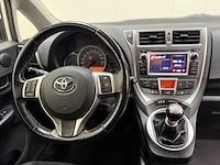 Toyota - verso-s - personenauto - 2012 - afbeelding 4 van  26