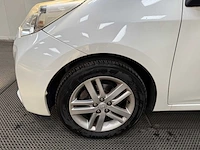 Toyota - verso-s - personenauto - 2012 - afbeelding 15 van  26