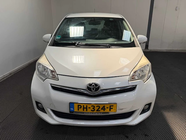 Toyota - verso-s - personenauto - 2012 - afbeelding 21 van  26