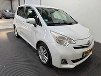 Toyota - verso-s - personenauto - 2012 - afbeelding 25 van  26