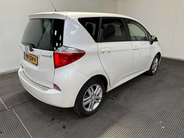 Toyota - verso-s - personenauto - 2012 - afbeelding 26 van  26