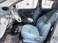 Toyota - yaris - 1.0-16v vvt-i terra - 15-dh-jn - afbeelding 5 van  16