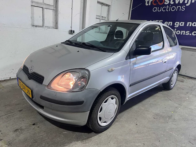 Toyota - yaris - 1.0-16v vvt-i terra - 15-dh-jn - afbeelding 1 van  16