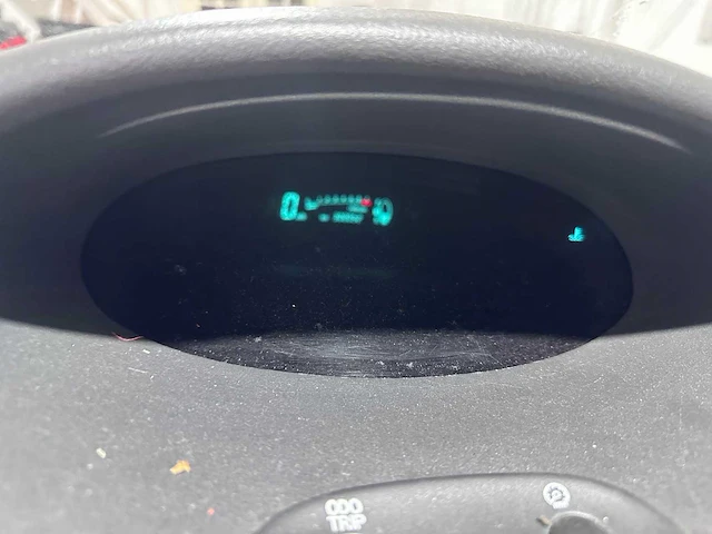 Toyota - yaris - 1.0-16v vvt-i terra - 74-db-hf - afbeelding 2 van  17