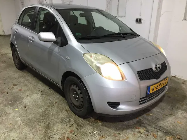 Toyota - yaris - 1.0 vvti terra - k-691-ft - afbeelding 18 van  20