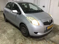 Toyota - yaris - 1.0 vvti terra - k-691-ft - afbeelding 18 van  20