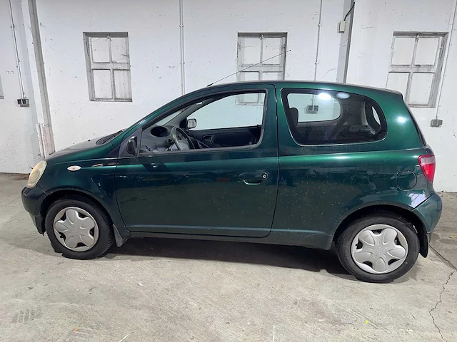 Toyota - yaris - 1.3-16v vvt-i sol - 73-hz-xn - afbeelding 9 van  15