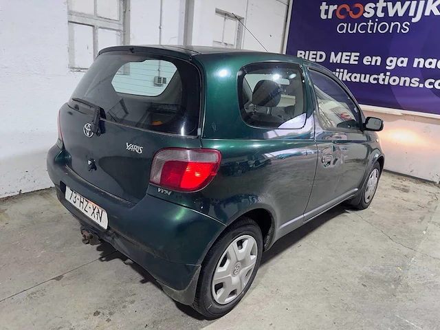 Toyota - yaris - 1.3-16v vvt-i sol - 73-hz-xn - afbeelding 12 van  15