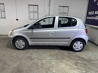 Toyota - yaris - 1.3-16v vvt-i sol - 94-hb-hv - afbeelding 11 van  18
