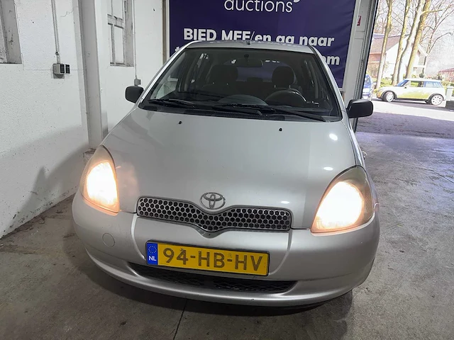 Toyota - yaris - 1.3-16v vvt-i sol - 94-hb-hv - afbeelding 17 van  18