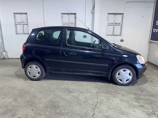 Toyota - yaris - 1.3 vvt-i sol - 76-lh-bj - afbeelding 13 van  16