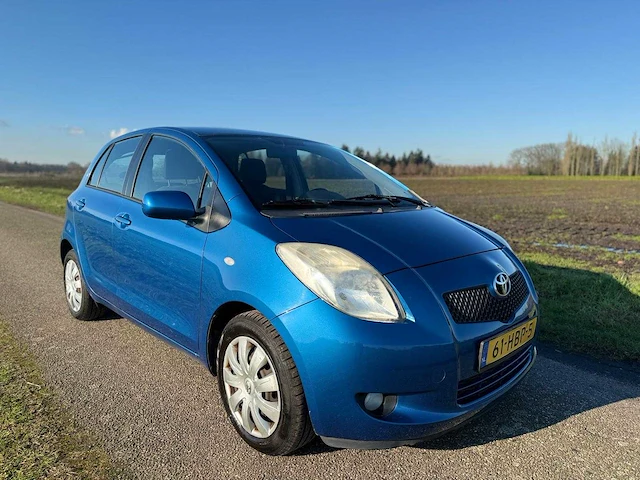 Toyota - yaris - 1.3 vvti sol - 61-hbp-5 - 2008 - afbeelding 4 van  10