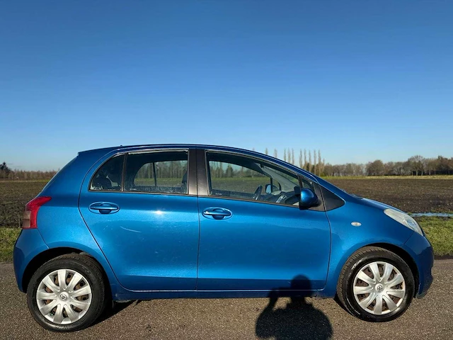 Toyota - yaris - 1.3 vvti sol - 61-hbp-5 - 2008 - afbeelding 5 van  10