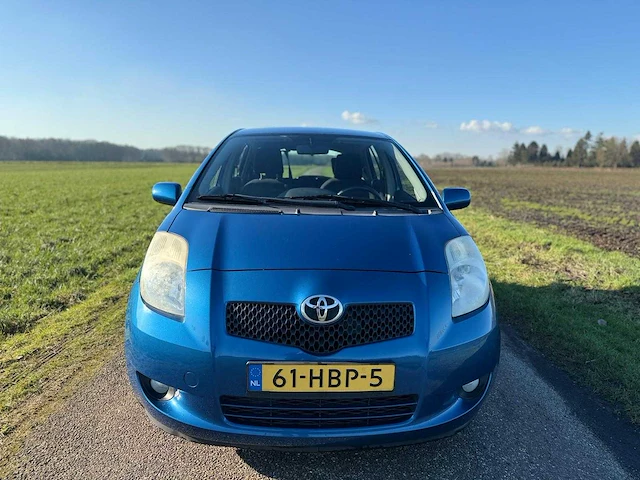 Toyota - yaris - 1.3 vvti sol - 61-hbp-5 - 2008 - afbeelding 8 van  10