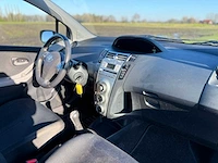 Toyota - yaris - 1.3 vvti sol - 61-hbp-5 - 2008 - afbeelding 9 van  10