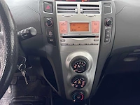 Toyota - yaris - 1.8 vvti ts - 09-xp-rl - afbeelding 3 van  19