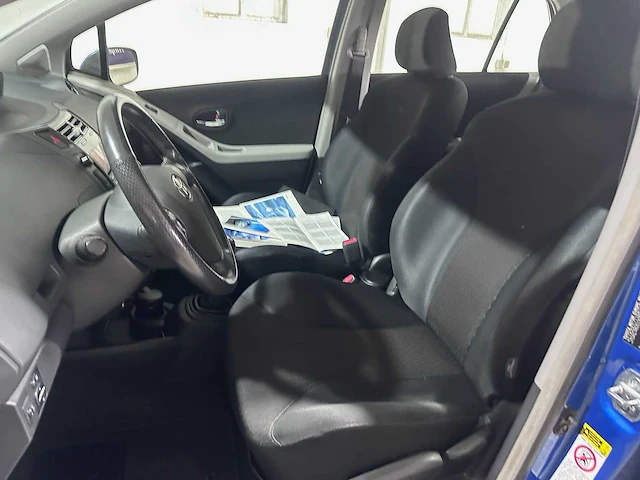 Toyota - yaris - 1.8 vvti ts - 09-xp-rl - afbeelding 5 van  19