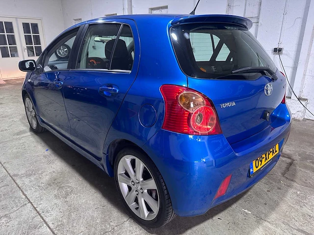 Toyota - yaris - 1.8 vvti ts - 09-xp-rl - afbeelding 13 van  19