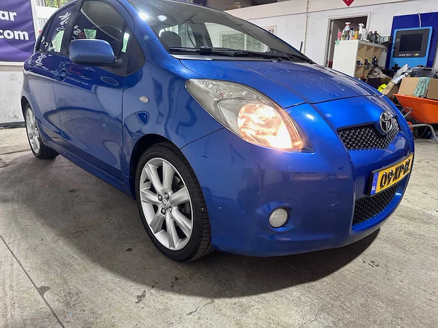 Toyota - yaris - 1.8 vvti ts - 09-xp-rl - afbeelding 16 van  19