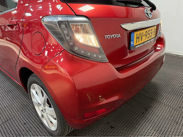 Toyota - yaris - personenauto - 2013 - afbeelding 2 van  32