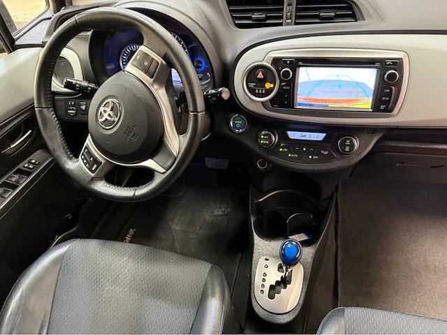 Toyota - yaris - personenauto - 2013 - afbeelding 7 van  32