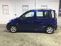Toyota - yaris verso - 1.3-16v vvt-i sol automaat- 44-fz-kr - afbeelding 12 van  23