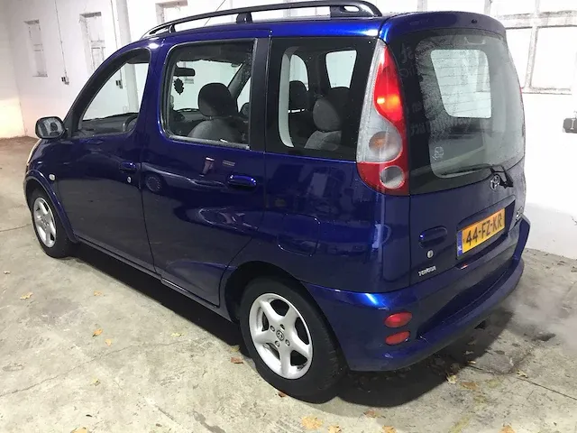 Toyota - yaris verso - 1.3-16v vvt-i sol automaat- 44-fz-kr - afbeelding 17 van  23