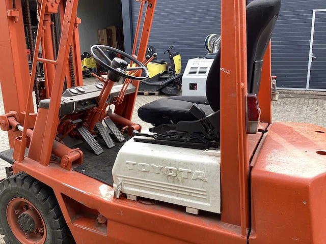 Toyota 02-3f g20 vorkheftruck - afbeelding 15 van  17