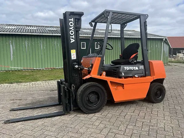 Toyota 02-4fd25 vorkheftruck - afbeelding 1 van  15