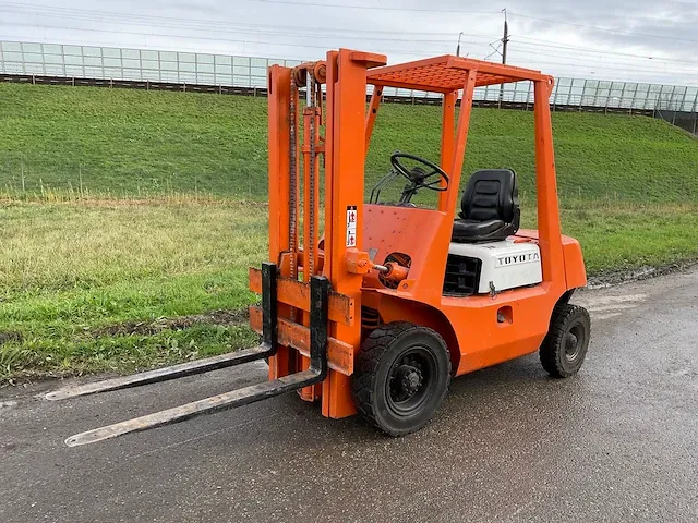 Toyota 02-fd20 vorkheftruck - afbeelding 1 van  12