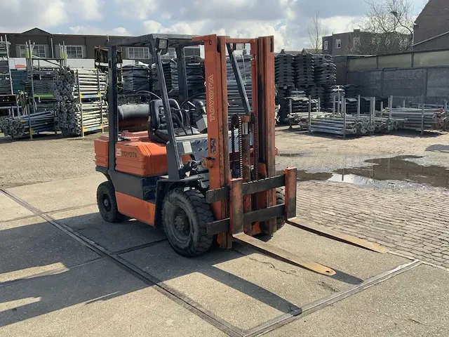 Toyota 25 vorkheftruck - afbeelding 12 van  22