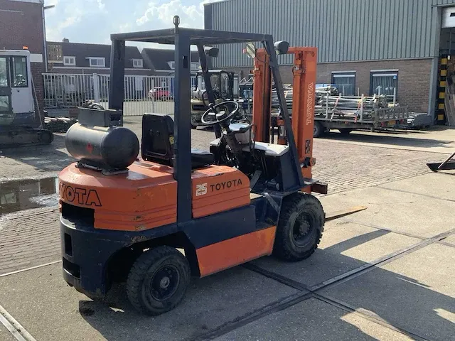 Toyota 25 vorkheftruck - afbeelding 16 van  22