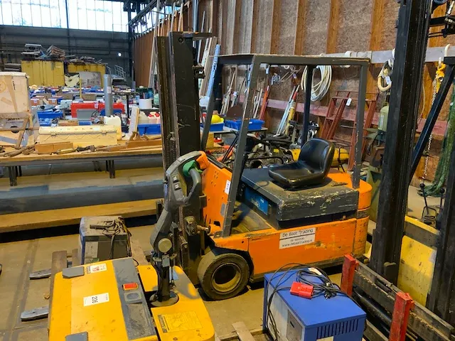 Toyota 2fbe18 vorkheftruck - afbeelding 1 van  11