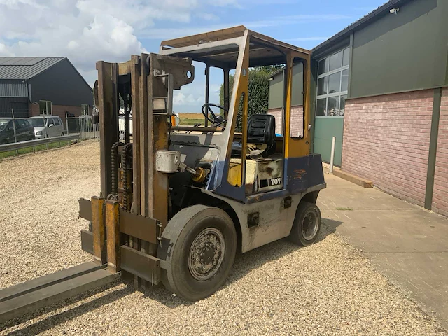 Toyota 2fd35 vorkheftruck - afbeelding 22 van  24