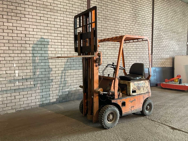 Toyota 2fg10 vorkheftruck - afbeelding 1 van  10