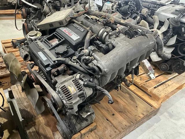 Toyota 3.0l turbo 7mgte motor - afbeelding 1 van  8
