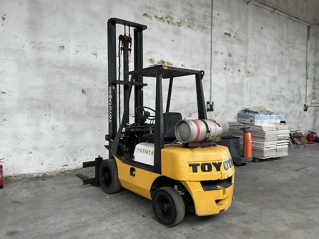 Toyota 42 2fg 20 vorkheftruck - afbeelding 11 van  17
