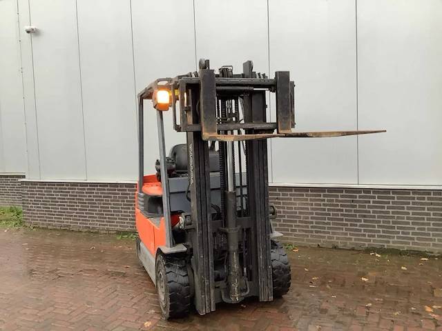 Toyota 7fbmf25 vorkheftruck - afbeelding 3 van  6