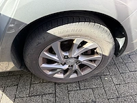 Toyota auris 1.2 turbo dynamic multidrive s 116 at,2016 - afbeelding 13 van  26