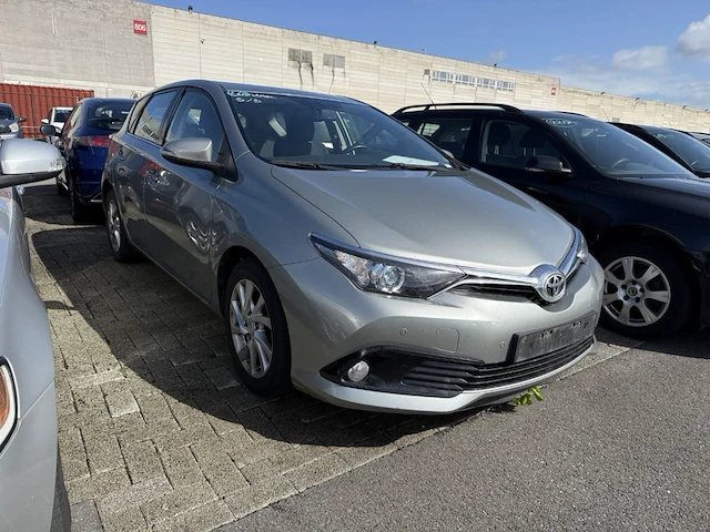 Toyota auris 1.2 turbo dynamic multidrive s 116 at,2016 - afbeelding 20 van  26