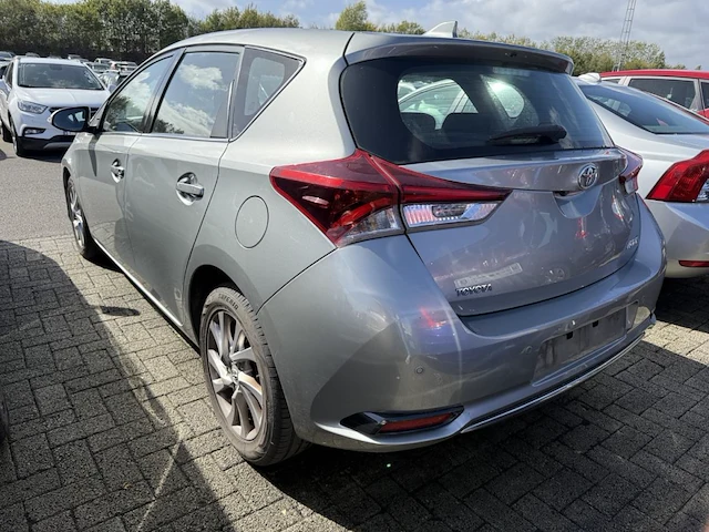 Toyota auris 1.2 turbo dynamic multidrive s 116 at,2016 - afbeelding 22 van  26