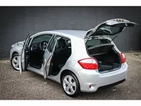 Toyota auris 1.8 full hybrid dynamic, 40-rgp-4 - afbeelding 15 van  21