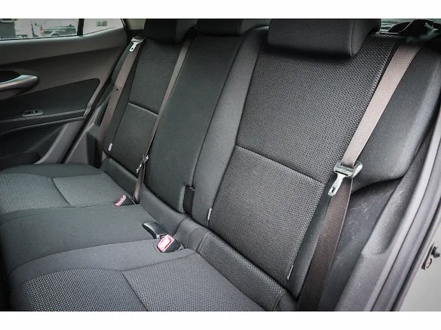 Toyota auris 1.8 full hybrid dynamic, 40-rgp-4 - afbeelding 19 van  21
