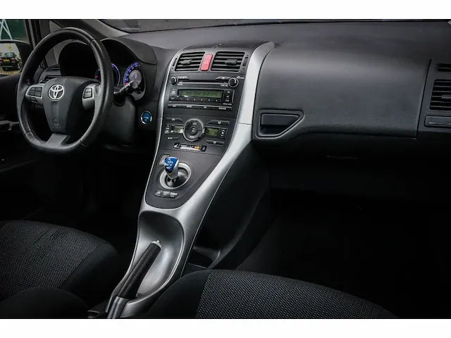 Toyota auris 1.8 full hybrid dynamic, 40-rgp-4 - afbeelding 20 van  21