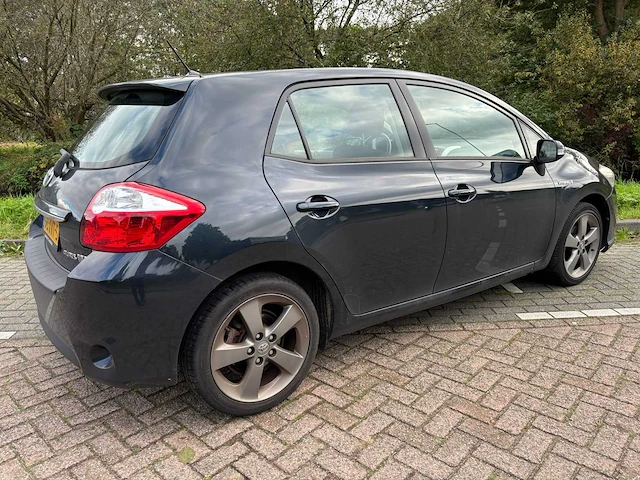 Toyota auris 1.8 full hybrid dynamic business automaat, 98-xvt-5 - afbeelding 9 van  16
