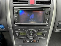 Toyota auris 1.8 full hybrid dynamic business automaat, 98-xvt-5 - afbeelding 3 van  16