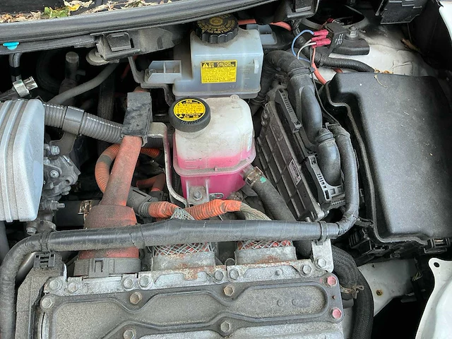 Toyota auris 1.8 full hybrid lesauto - afbeelding 18 van  45