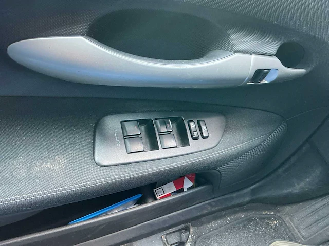 Toyota auris 1.8 full hybrid lesauto - afbeelding 26 van  45